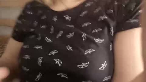 kitsuneniki online show from February 14, 6:26 pm