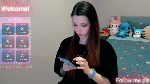 Snapshot of kitten_alisa chatting on May 12, 11:29 am Alissa online show from May 12, 11:29 am