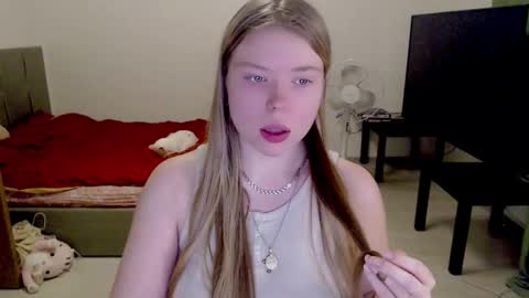Snapshot of kitten_jenny01 chatting on January 29, 4:41 pm Jennyblonde and Emmabrunette online show from January 29, 4:41 pm