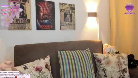 Snapshot of kittenxy_ chatting on March 14, 9:31 pm kitten online show from March 14, 9:31 pm