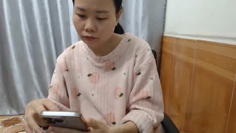 kitti_baby2x online show from December 22, 1:57 am