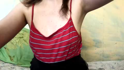 Snapshot of kittie_creme chatting on May 23, 12:09 pm Kittie Creme online show from May 23, 12:09 pm