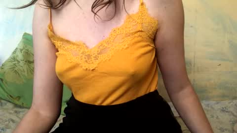 Snapshot of kittie_creme chatting on May 25, 11:05 am Kittie Creme online show from May 25, 11:05 am