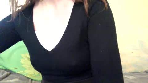 Snapshot of kittie_creme chatting on May 31, 1:07 pm Kittie Creme online show from May 31, 1:07 pm