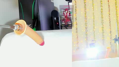 Kitty online show from March 29, 10:04 am