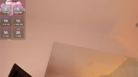 Snapshot of kitty__rouse chatting on May 30, 6:43 am Kitty online show from May 30, 6:43 am