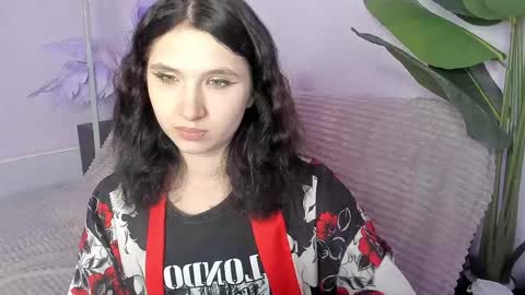 Snapshot of kitty_blondy chatting on May 26, 3:02 am kitty blondy online show from May 26, 3:02 am
