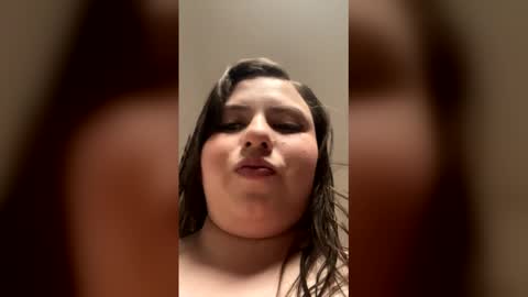 Snapshot of kitty_bms chatting on December 21, 8:16 pm Kitty online show from December 21, 8:16 pm