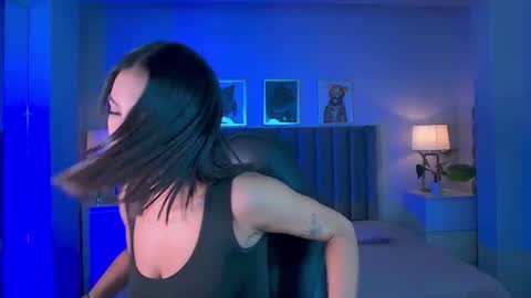 Snapshot of kitty_collins_ chatting on July 9, 8:02 pm Kitty online show from July 9, 8:02 pm