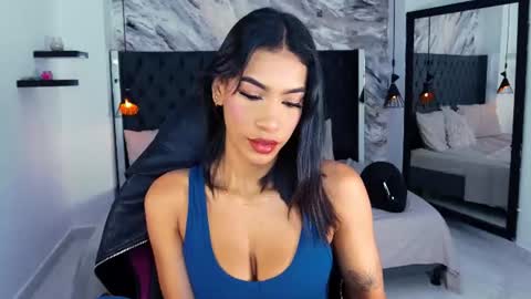 Snapshot of kitty_collins_ chatting on July 29, 12:58 pm Kitty online show from July 29, 12:58 pm