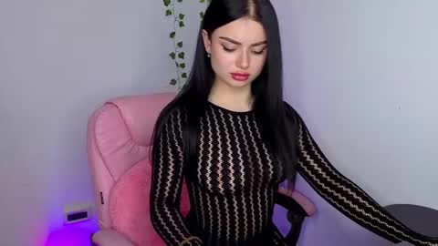 kitty_cut1ee_ online show from May 4, 12:56 pm