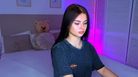 kitty_cut1ee_ online show from July 21, 7:00 am