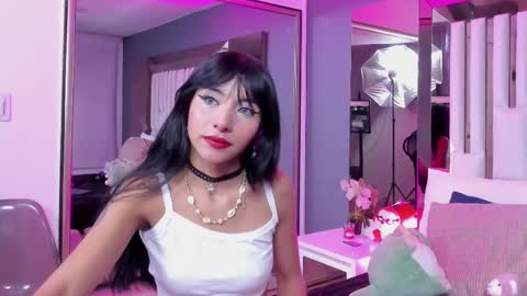 Snapshot of kitty_eliffe chatting on March 6, 11:53 pm kitty online show from March 6, 11:53 pm