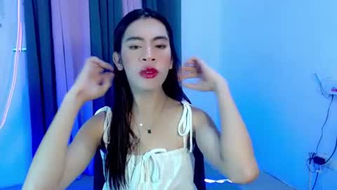 Snapshot of kitty_holly chatting on July 22, 9:01 am denise online show from July 22, 9:01 am