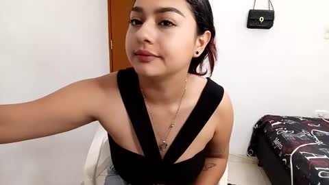 Snapshot of kitty_hottt_ chatting on November 25, 9:59 pm giss online show from November 25, 9:59 pm