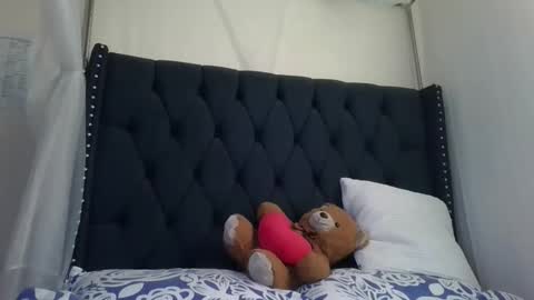 kitty_kerry online show from February 10, 2:54 pm