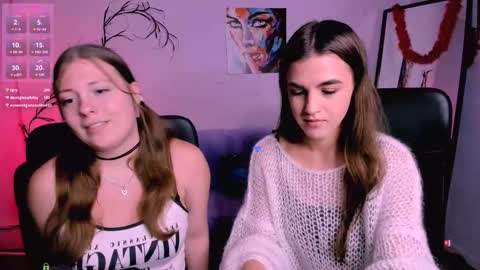 Snapshot of kitty_layy chatting on November 15, 7:10 pm kitty online show from November 15, 7:10 pm