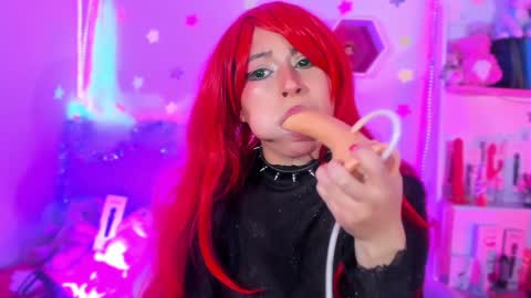 Snapshot of kitty_parker chatting on February 6, 4:31 am online show from February 6, 4:31 am