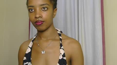 Snapshot of kitty_piee chatting on July 3, 12:17 am sugar plum online show from July 3, 12:17 am