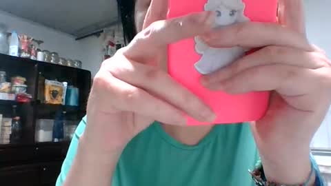 kitty_small69 online show from March 18, 2:04 am