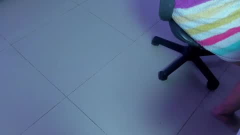 kitty_violet11 online show from April 29, 12:05 am