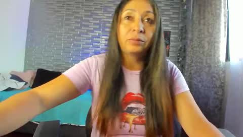 violet online show from May 10, 1:49 pm