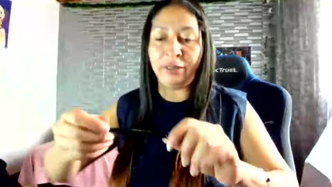 violet online show from July 22, 3:15 pm