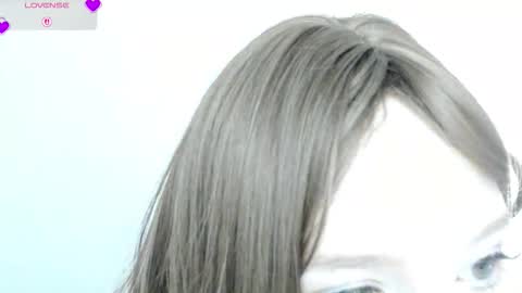 Snapshot of kittydollstella chatting on December 21, 1:40 pm kittydollstella online show from December 21, 1:40 pm