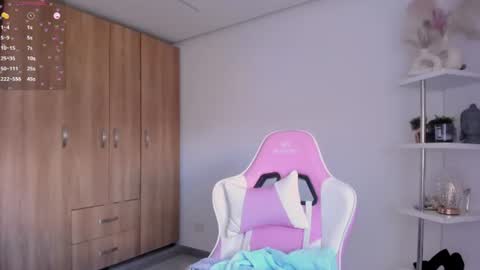 kitty online show from June 20, 7:27 pm