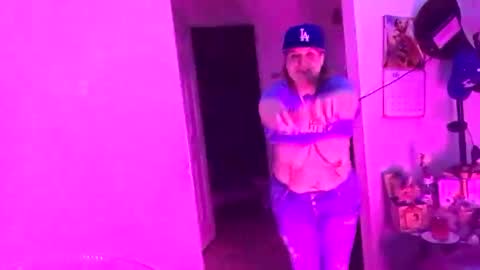 Snapshot of kittykay86 chatting on January 1, 7:09 am Bella Blue BBW online show from January 1, 7:09 am