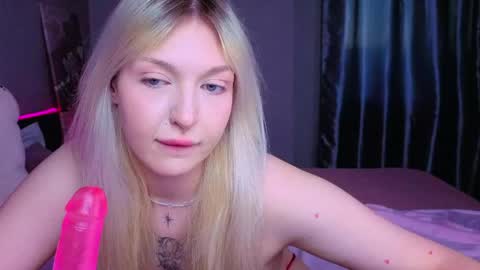 kittykendall online show from April 28, 4:12 pm