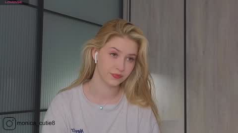 Snapshot of kittyloffe chatting on March 9, 4:38 am Monika online show from March 9, 4:38 am