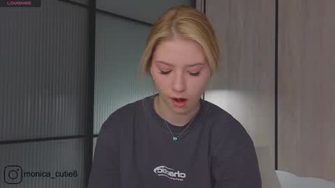 Snapshot of kittyloffe chatting on March 11, 4:10 am Monika online show from March 11, 4:10 am