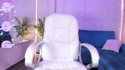 Kitty online show from October 19, 4:57 am
