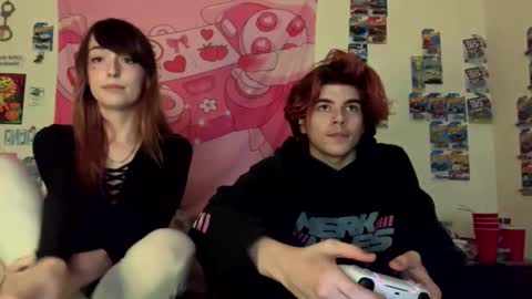 Snapshot of kittyme0ws chatting on December 20, 5:58 am kitty online show from December 20, 5:58 am