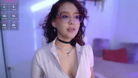 Sophie online show from June 13, 9:46 pm