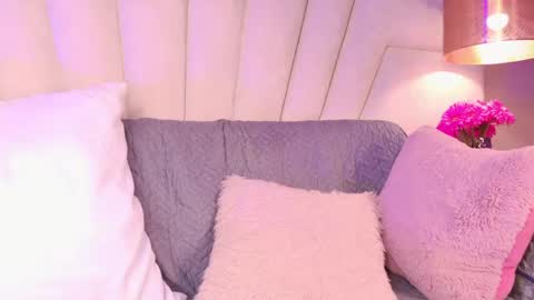 Kitty Hill online show from June 9, 5:19 am