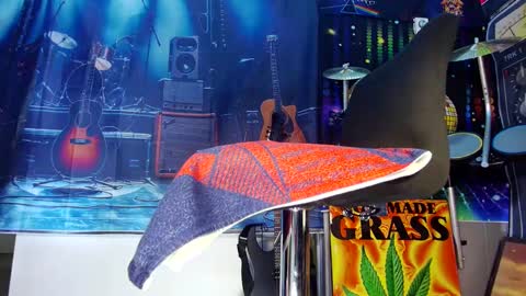 Snapshot of kiveuxmakeu chatting on February 19, 7:05 pm kiveuxmakeu online show from February 19, 7:05 pm