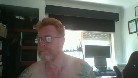 kiwi_boss61 online show from October 28, 6:06 am