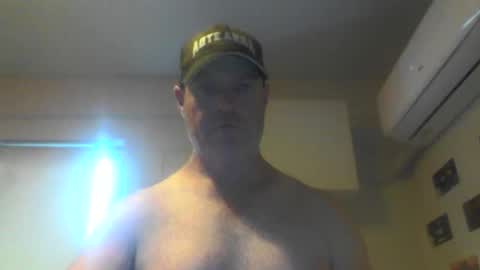 Snapshot of kiwiguy19773 chatting on February 5, 6:13 am kiwiguy19773 online show from February 5, 6:13 am