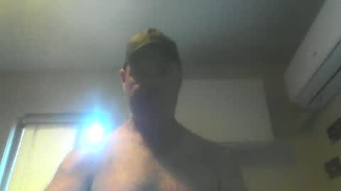 kiwiguy19773 online show from December 22, 12:07 am