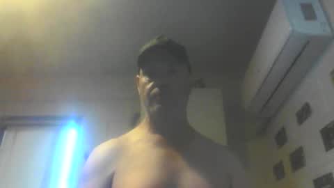 kiwiguy19773 online show from January 7, 6:38 am