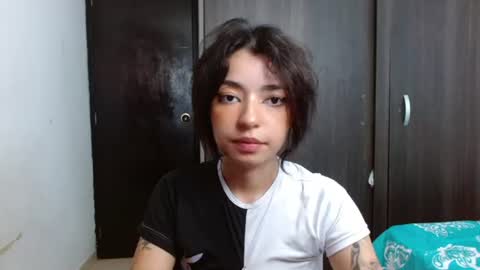 kiyu online show from June 25, 1:38 am