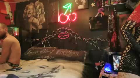 Snapshot of kjs_daddy123 chatting on February 20, 6:59 am Daddy His Splash Queen online show from February 20, 6:59 am