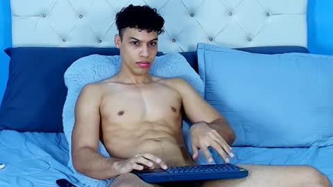 klaton__ online show from March 25, 8:04 pm