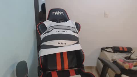 klauss 123 online show from February 4, 4:48 am