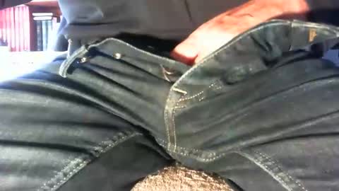 kledenn online show from December 16, 10:53 am