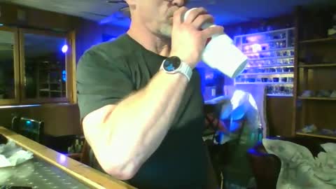 MrKleeen online show from September 19, 9:04 pm