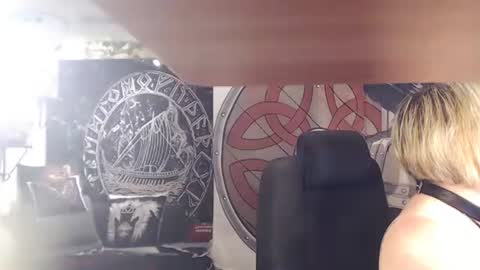 Michelle online show from February 28, 7:03 pm