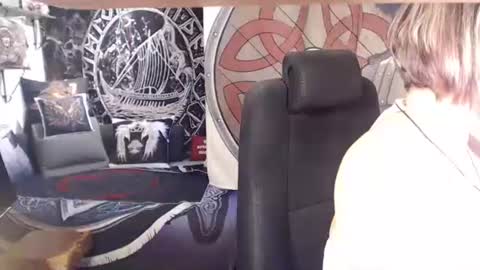 Michelle online show from September 28, 4:12 pm